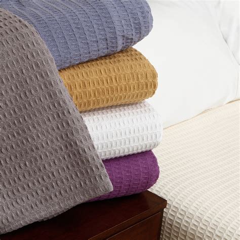 The Science Behind the Magic of Linen Waffle Blankets
